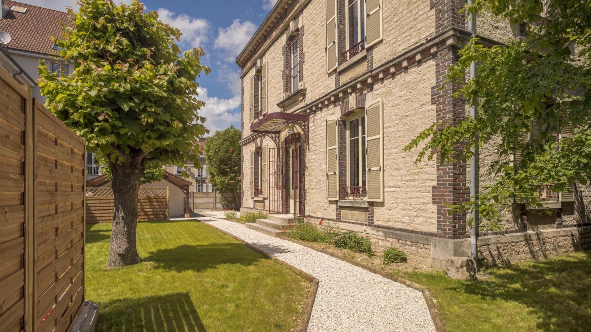 Bonappart 13 - Charme Napoleonien & Confort Troyes Exteriér fotografie